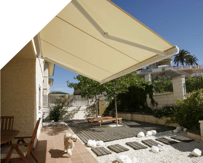 Outdoor awning